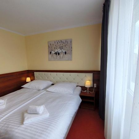 Hotel Sill Κίελτσε Εξωτερικό φωτογραφία