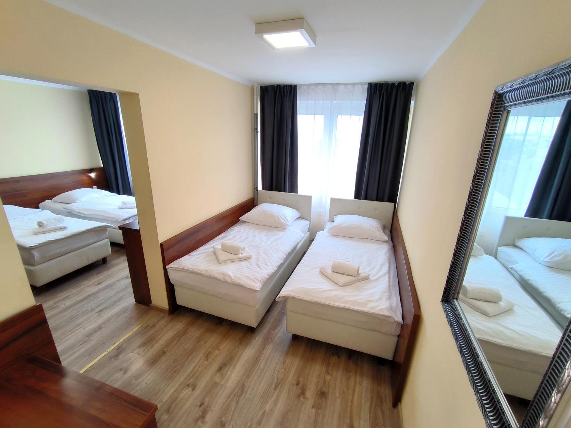 Hotel Sill Κίελτσε Εξωτερικό φωτογραφία