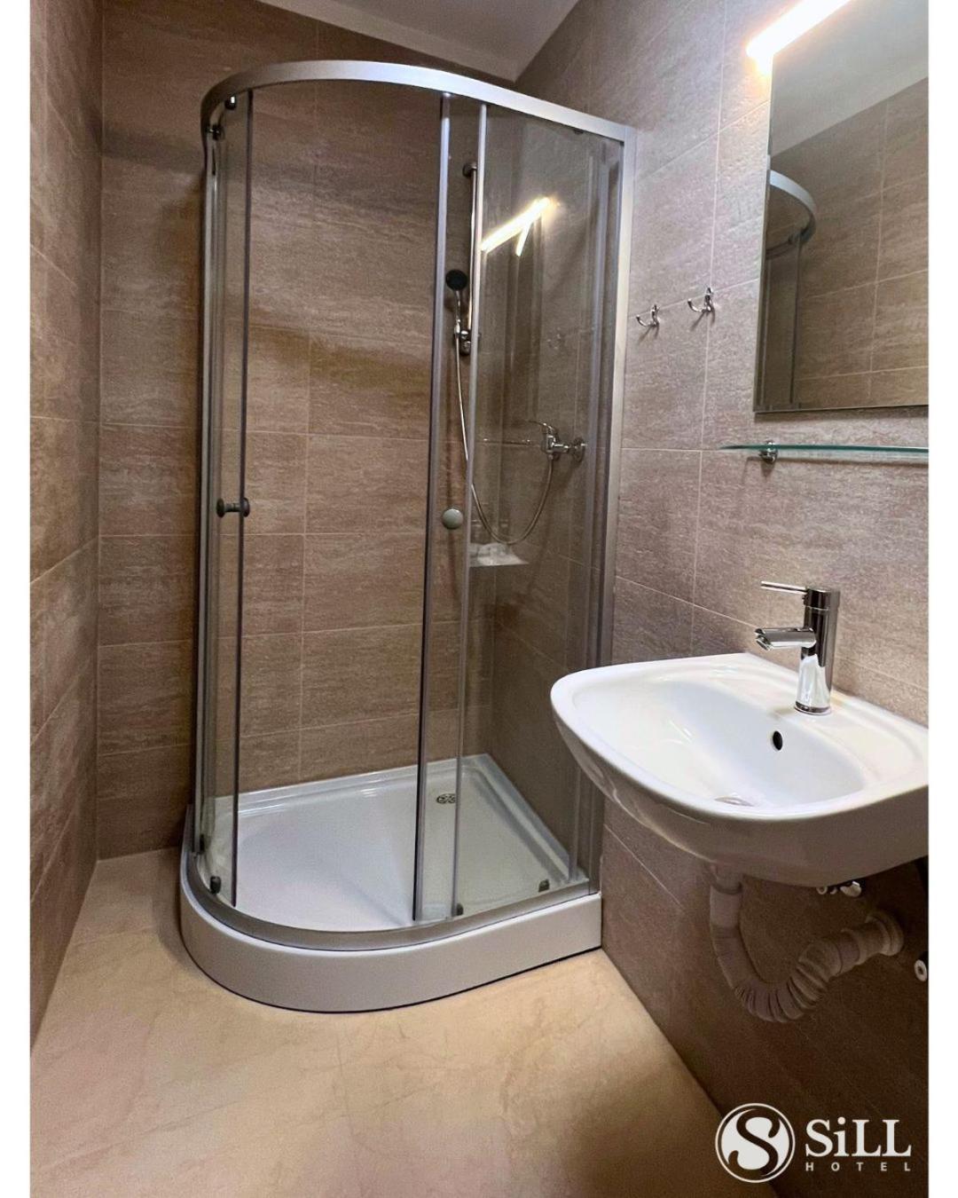 Hotel Sill Κίελτσε Εξωτερικό φωτογραφία