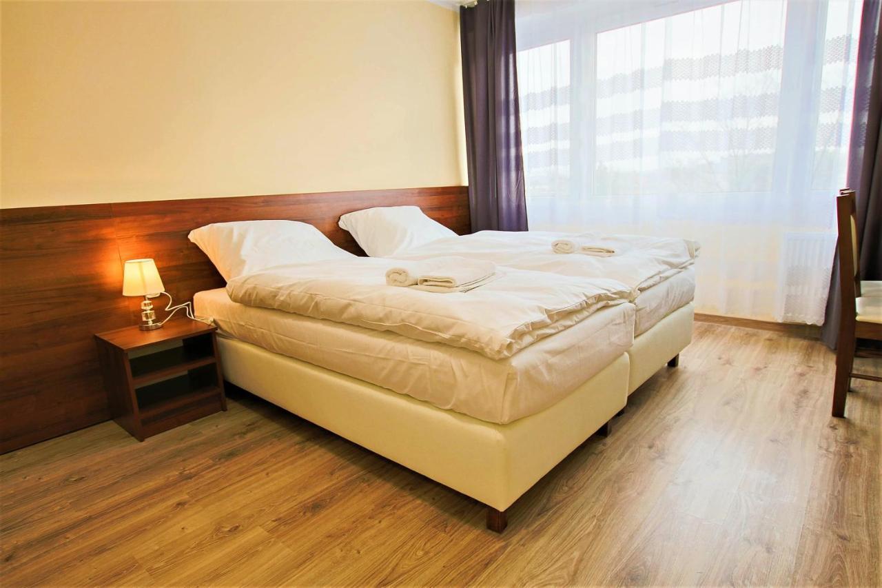 Hotel Sill Κίελτσε Εξωτερικό φωτογραφία